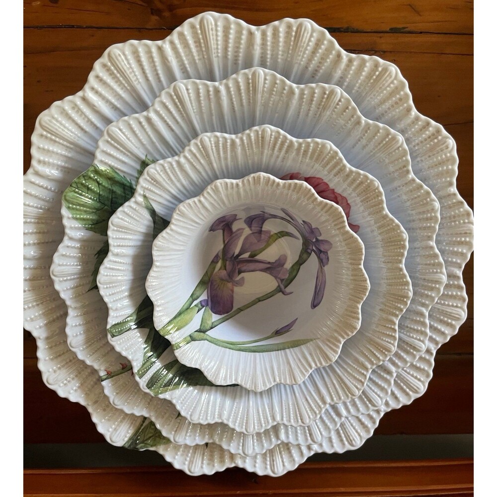 Shabby Chic Nesting Set of 4 Flower shaped Melamine Serving Bowls White